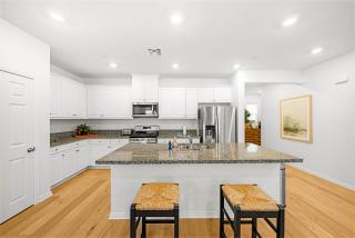 #Marbella Lane - Rejuvenating Single-Family Home - Ontario - 8