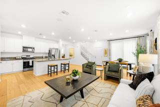 #Marbella Lane - Rejuvenating Single-Family Home - Ontario - 5