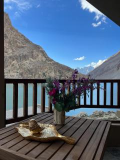 Zen By The Lake - Gulmit - 5
