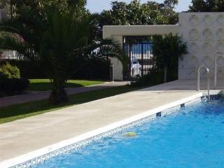 On the beach, fantastic sea and pool views, 2 bedroom apartment - Fuengirola - 8