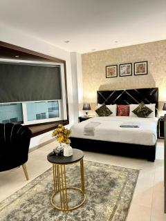 Lavish & Furnished Apartments In DHA Lahore - Penta Square - Lahore - 5