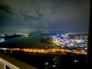 Chill Top Floor Suite 2BR at R&F CIQ - Johor Bahru - 1