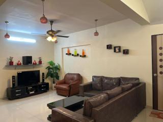 Royal Villa 1 - Lonavala 2BHK Bungalow with Pvt Swimming Pool - Lonavala - 1