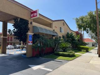 Rivera inn and suites - Pico Rivera - 1