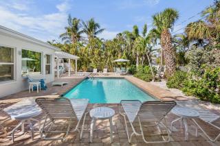 Pink Palm Bungalow - Anna Maria - 9