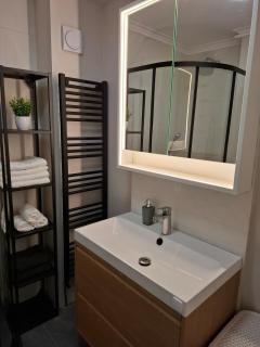 Cozy Central Apartment - Sfântu-Gheorghe - 7
