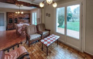 2 Bedroom Amazing Home In Montliard - - 8
