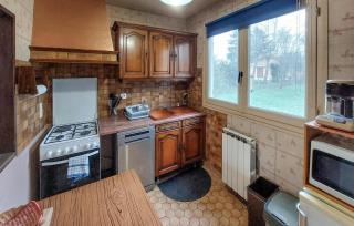2 Bedroom Amazing Home In Montliard - - 4