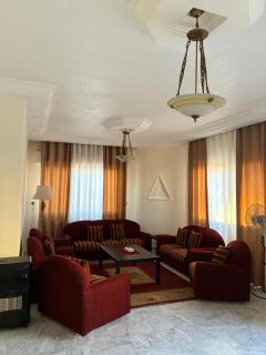 Furnished Family Apartment in Dahyet Al-Rasheed - Amman - 8