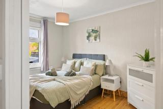 Heartwarming Windsor Cottage with Free Parking that is Perfect for Relaxation - Windsor - 7