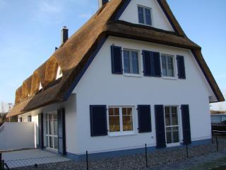 Cozy Holiday Home in Rerik with Terrace - Neu Gaarz - 2