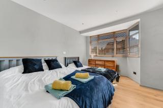 2BR Home, FREE Parking, Sleeps 7 - Easy Access to Central London & Heathrow - Hanwell - 9
