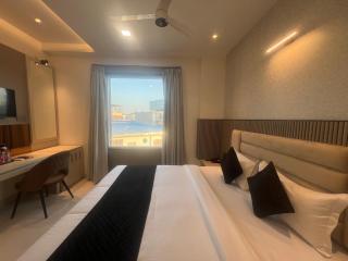 Hotel Glorious Grand - Benares - 4