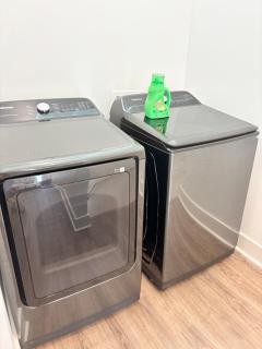 NEW Couyon House Luxury Amenities Fast WiFi 65 TV - Lafayette - 8