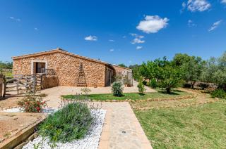 YourHouse Agroturismo Can Porreti La Conillera - Lloret de Vistalegre - 1