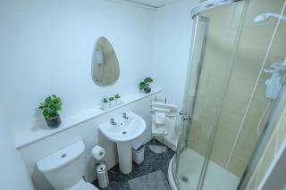 Furnished 1Bed in Liverpool l Free Parking & WiFi - Liverpool - 1