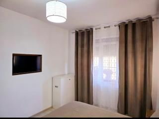 Grace's Centre Apartment - Shkodër - 9