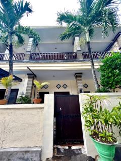 OSA Guest House - Seminyak - 0