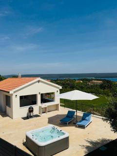 Guest House Lena, Nerezine, Mali Losinj - Nerezine - 0