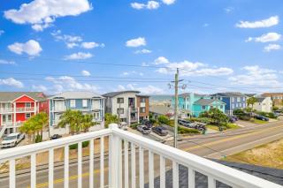 Second Row Beach House with Game Room - Carolina Beach - 2