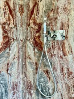 Top floor design apt, 3bd, 2bt! - 8