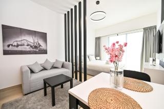 Chic Studio in Prime JVC Spot - Holiday Boulevard - 7