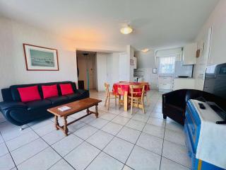 Appartement cœur Quiberon 55m², 3 pièces, balcon vue mer, parking - FR-1-478-187 - Quiberon - 0