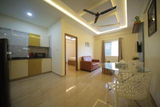 Stayhomestays Grande - Bangalore - 9