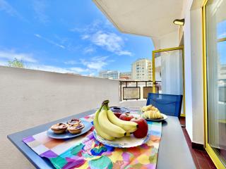 Praia Da Rocha Central 2 by Homing - 0