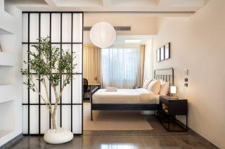 The Lavish Sunshine - 0