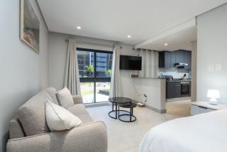 Executive studio 27 Ridgeside Brand new Umhlanga development - Durban - 6