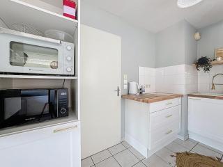 Séjour cosy - Lit 180x200 - Wifi - Parking - Clermont-Ferrand - 8