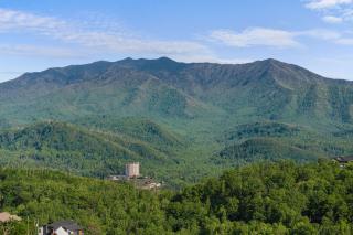 Breathless Views - Gatlinburg - 5