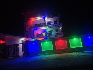 SKYLINE Homestay lounge - 3