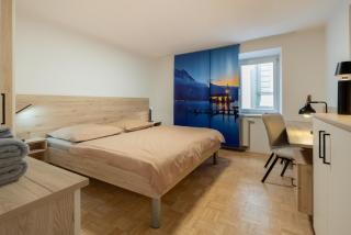 Modern Apartment, Full Kitchen, for 6 - 2