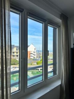 La Marina-Studio, vue mer avec balneo - Deauville - 0