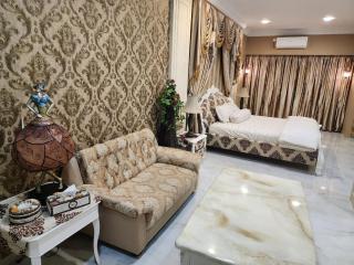 Luxurious 3BR Tropicana Residence - Batam Center - 6