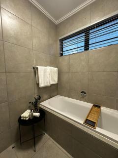 Waterfall Apartment - Midrand - 7