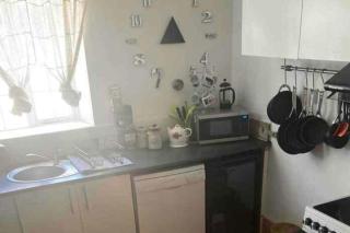1 Bedroom -Sleeps 3-Dog friendly-Garden-Riverside - Buxton - 8