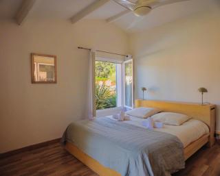 Villa provençale avec piscine privée et jardin ensoleillé - 2
