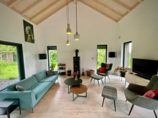 Wäller Haus - Modern villa with fireplace & large natural garden - Breitscheid - 8