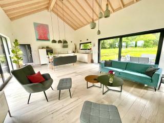 Wäller Haus - Modern villa with fireplace & large natural garden - Breitscheid - 9