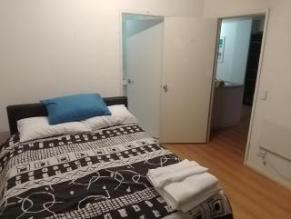 408 Lonsdale St - 4