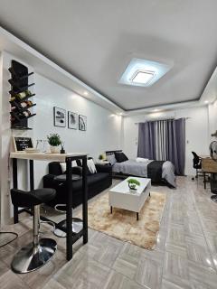 Jiyanis Pad Spacious pad with attic loft & parking - Dasmariñas - 0