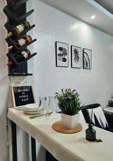 Jiyanis Pad Spacious pad with attic loft & parking - Dasmariñas - 5