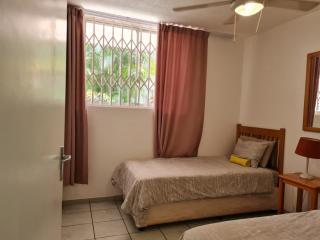 Margate Boulevard - 3 Bedroom Seaview Apartment - Margate - 4