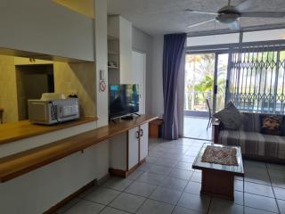 Margate Boulevard - 3 Bedroom Seaview Apartment - Margate - 3