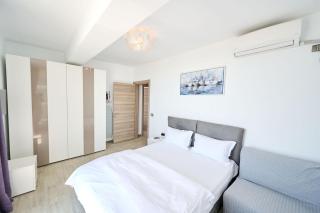 Mamaia Dream1 by CB SeaFront in Spa & Pools Resort - 4