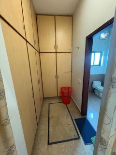 Spacious & Cozy Master Room with Lounge Seating - Lahore - 7