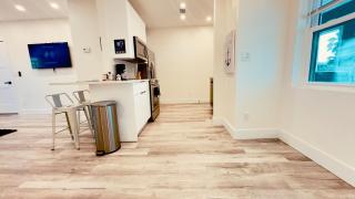 Surfside Siesta On Strip - 4